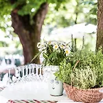 Hotel Salzburg Holznerwirt 4*