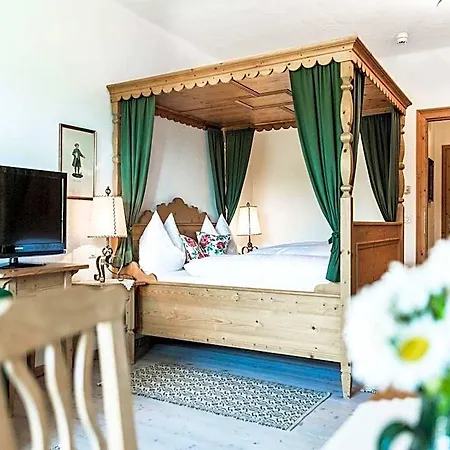 Salzburg Holznerwirt 4*