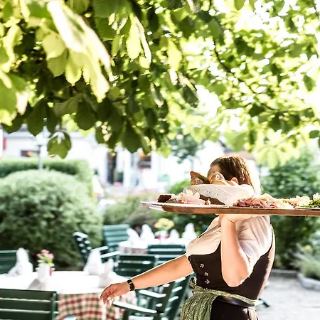 Salzburg Holznerwirt Отель